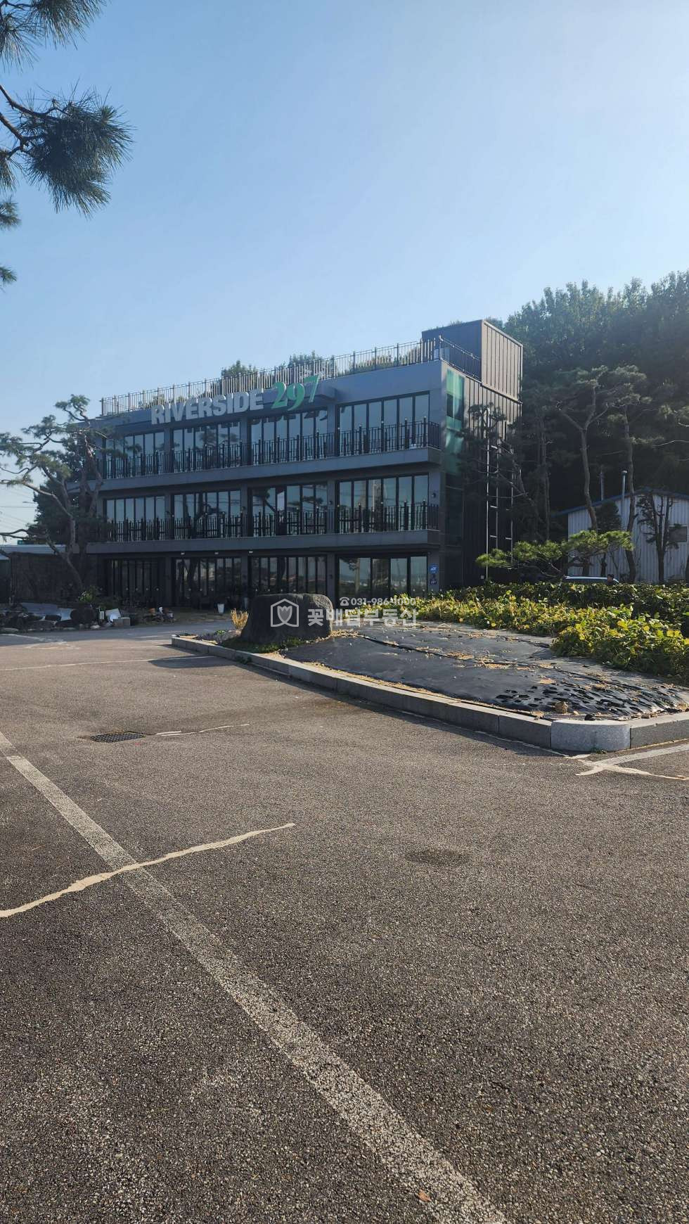 경기 김포시 고촌읍 신곡리 한강변주말예식장 빵카페,전문식당,넓은주차장 1층필로티 월세 매물번호 10348 사진 7